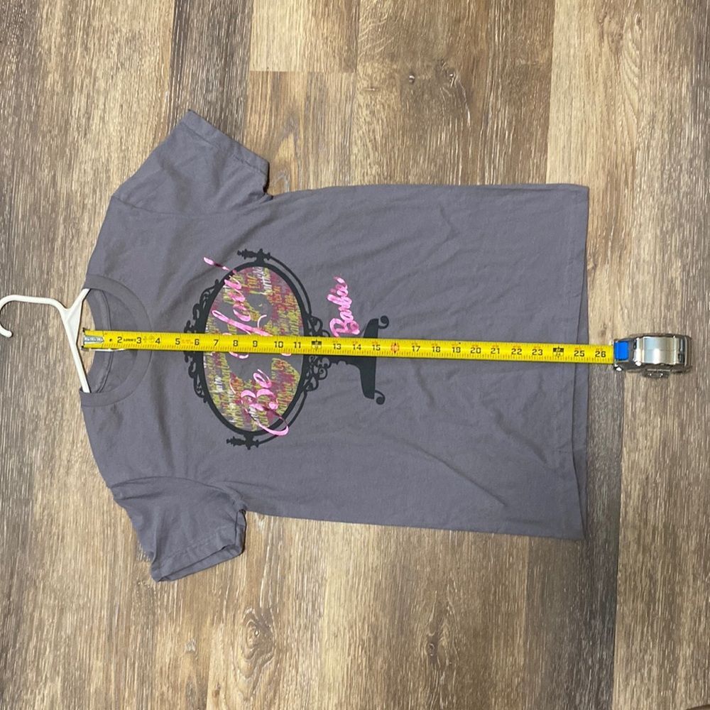 E143 Be You Barbie Grey Sz. L  T-shirt  NWOT - Picture 7 of 8